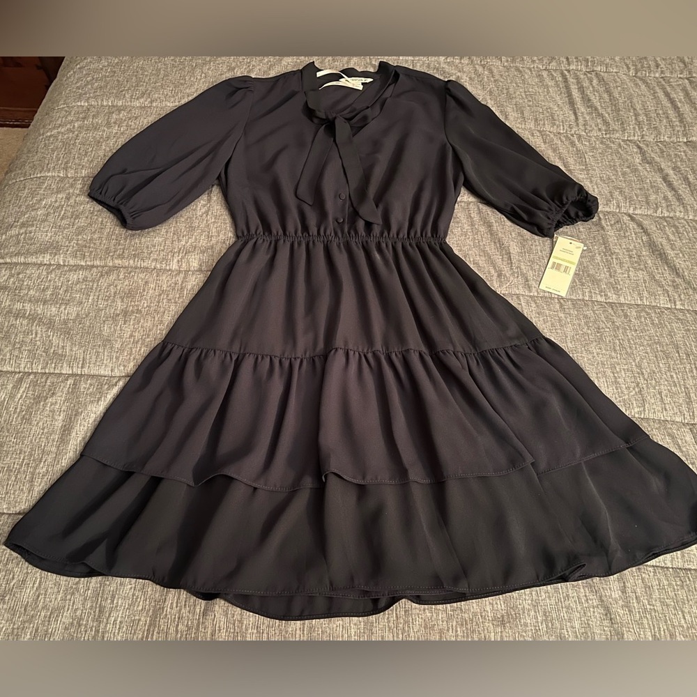 NEW Nanette Lepore Tiered Short-Sleeve Dress with a tie-neck detail Sz 4 in Navy